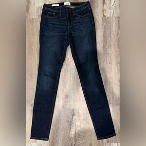NWOT Women's Universal Thread Mid Skinny Jeans Size 27x32